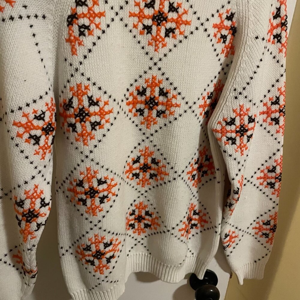Fun vintage sweater!